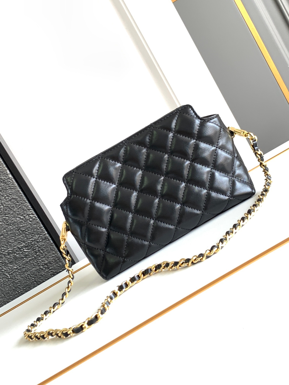 Chanel Bag 19 cm