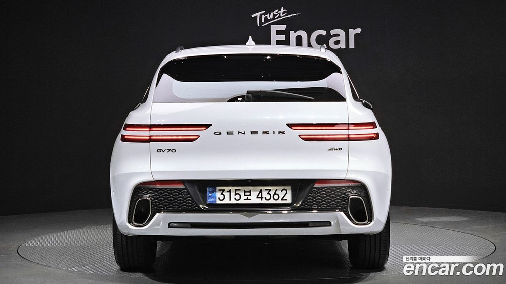 Genesis GV70 2.5T Бензин AWD (10.2021)