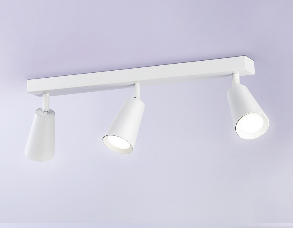 Светильник накладной TA13148/3 WH белый GU10/3 max 12W 445*60*130