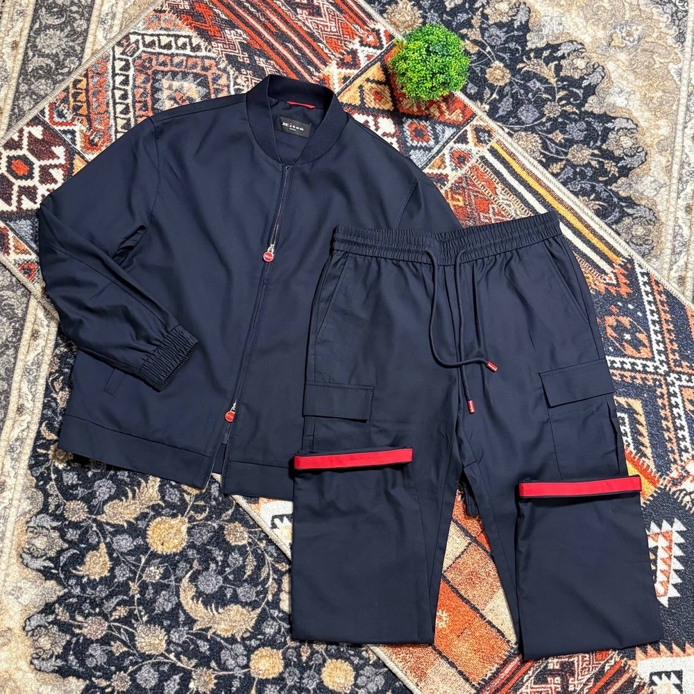 Прогулочный костюм Kiton
