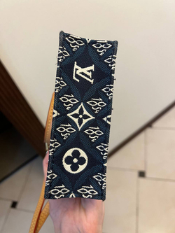 Сумка Louis Vuitton