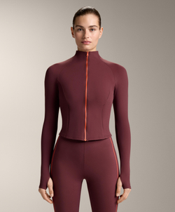 Oysho Легкая и теплая высокотехнологичная куртка, гранатовый