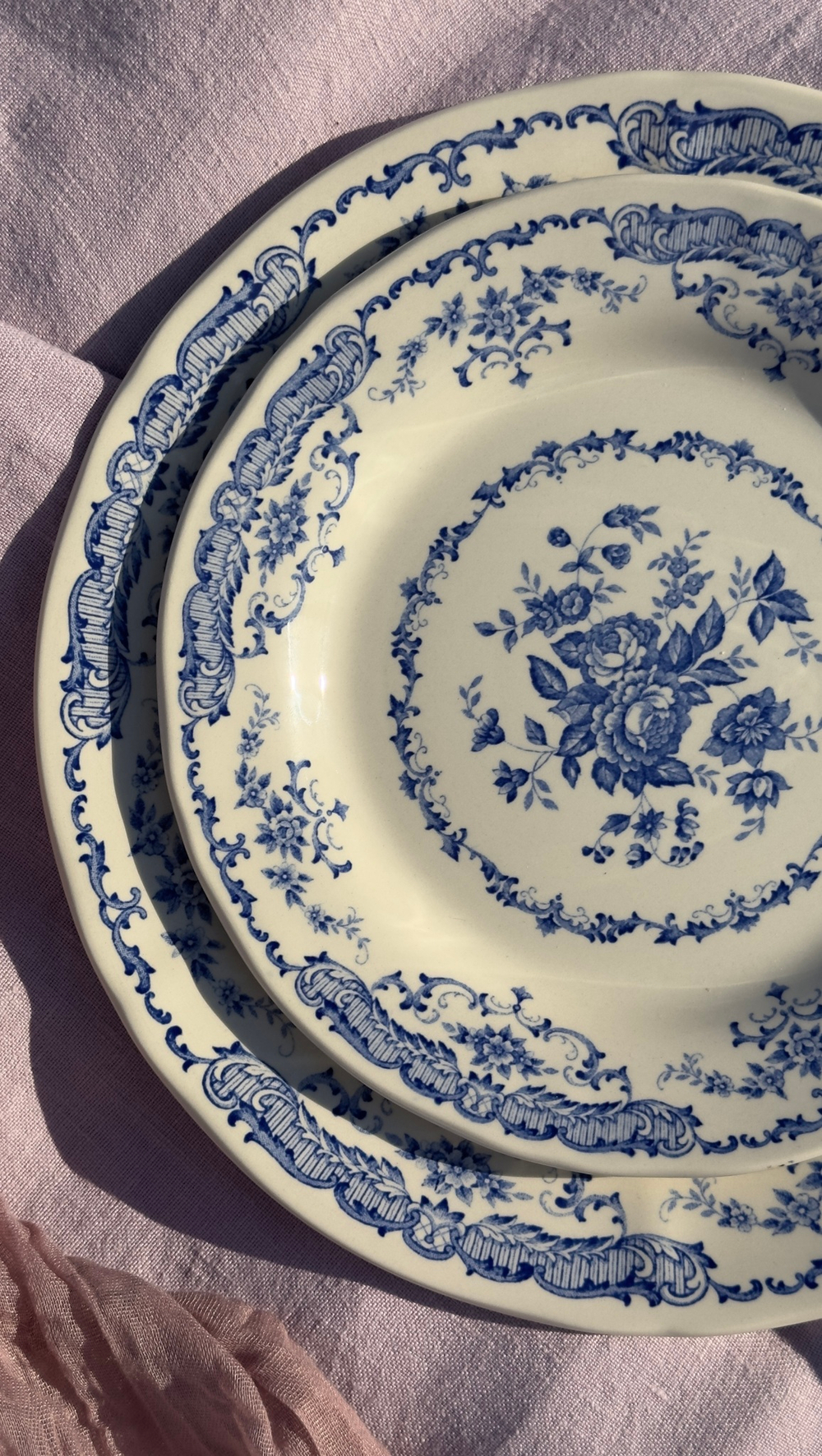 Тарелка мелкая Ø 26 см, цвет декора синий