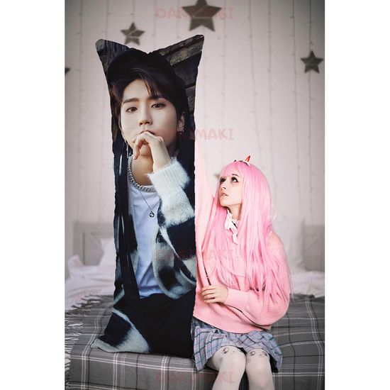 Дакимакура Хан Джисон Stray Kids арт. 1023