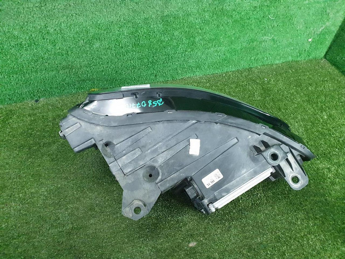 Фара левая Genesis G70 (2020-н.в.) LED