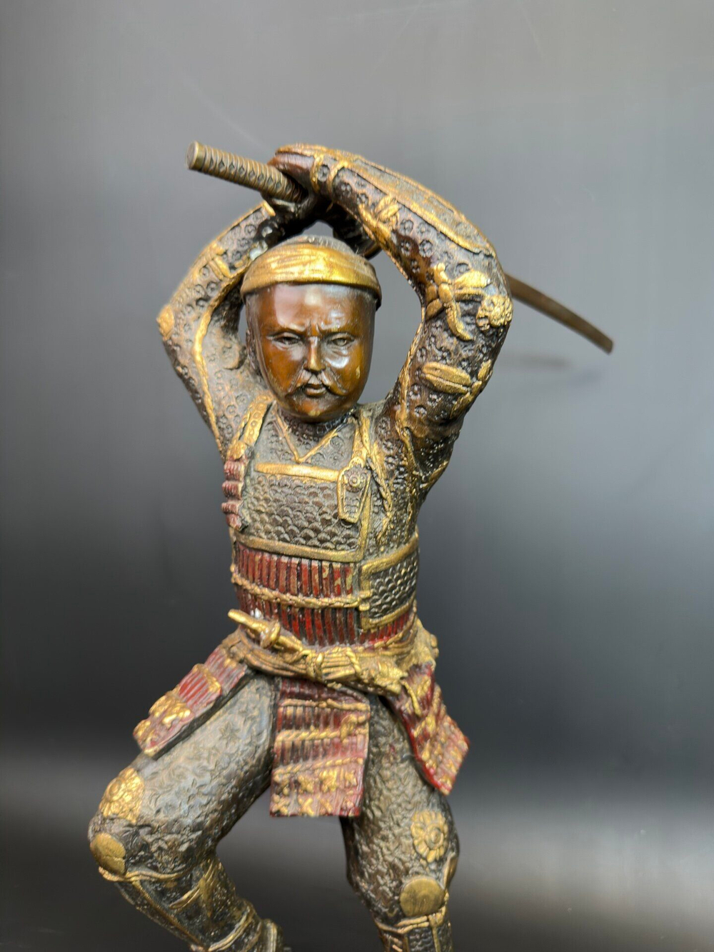 Скульптурная группа — Три Самурая