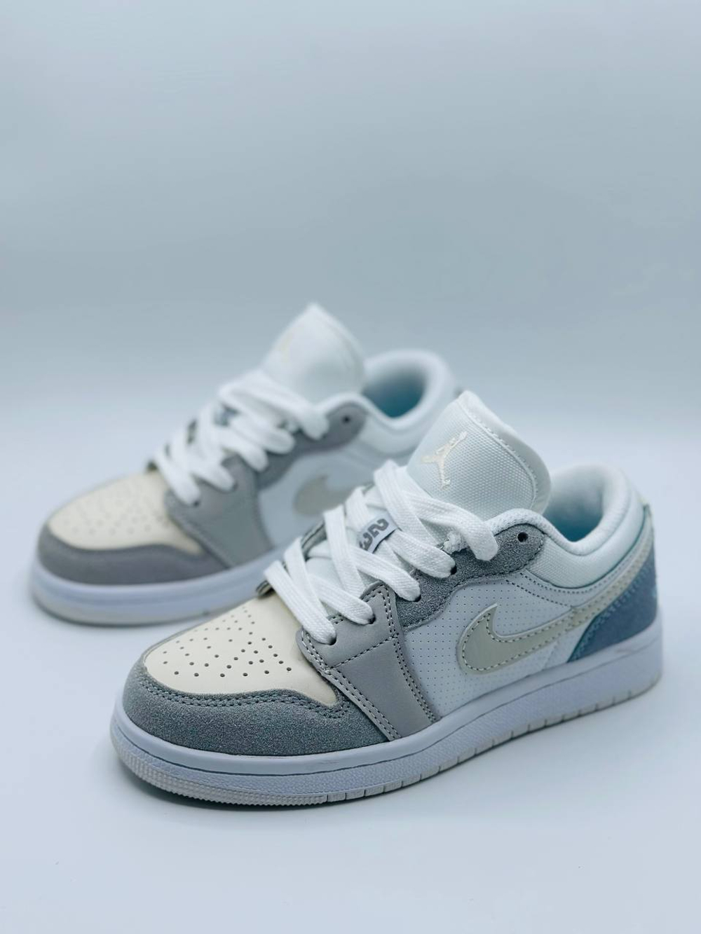 Детские кроссовки Nike Air Jordan Low