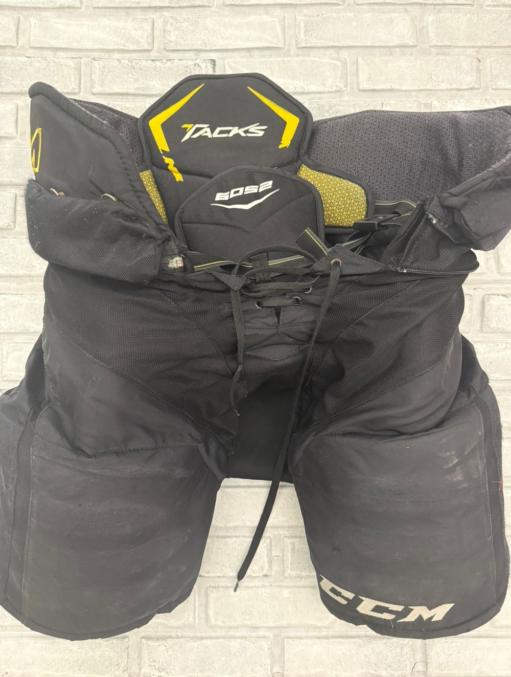 CCM tacks 6052 SR L