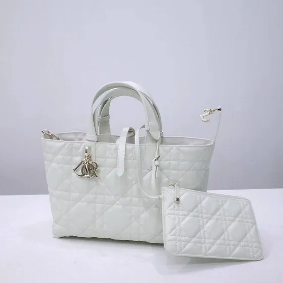 Сумка Dior Toujours, белый