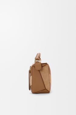 Loewe Маленькая сумка Puzzle из классической телячьей кожи и замши, светло-коричневый