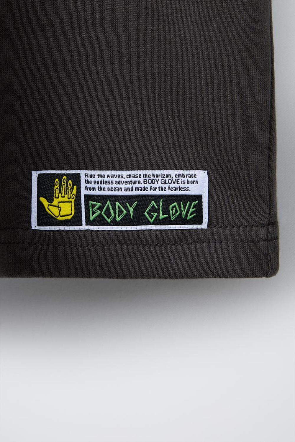 ZARA X BODY GLOVE ® ФУТБОЛКА ИЗ ТКАНИ В РУБЧИК, АНТРАЦИТОВО-СЕРЫЙ