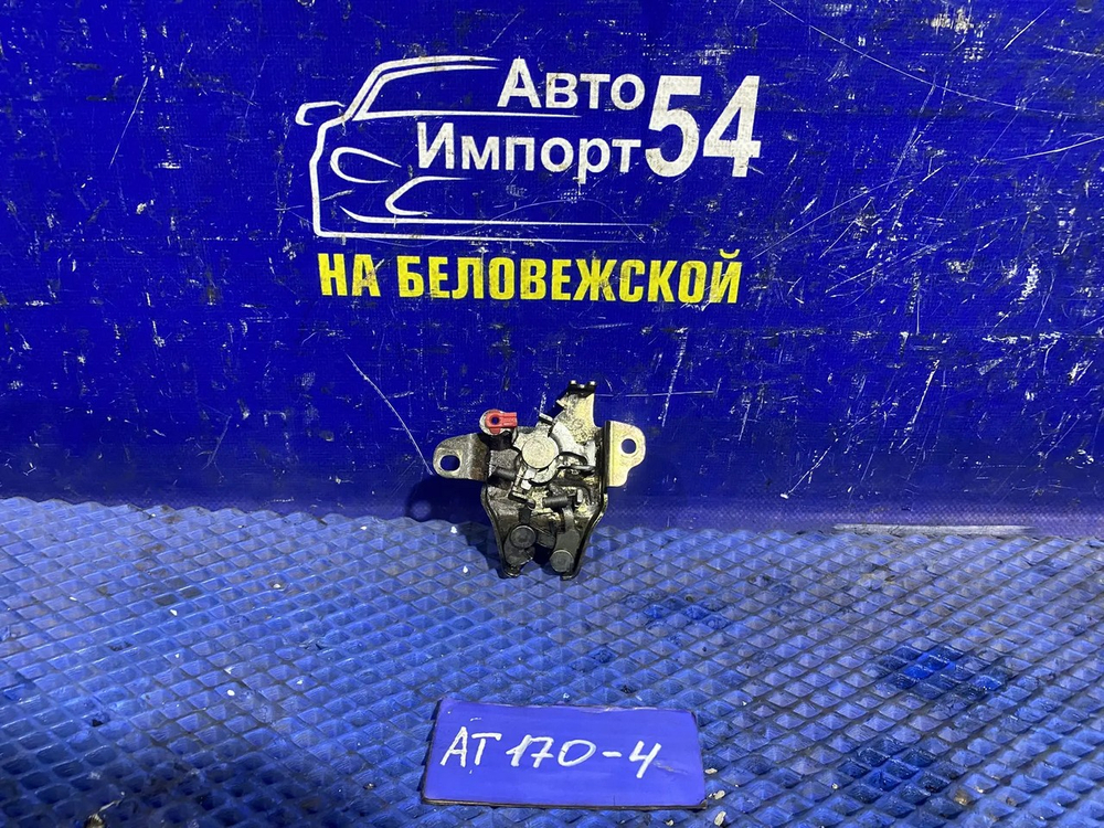 Замок багажника TOYOTA CORONA 1988