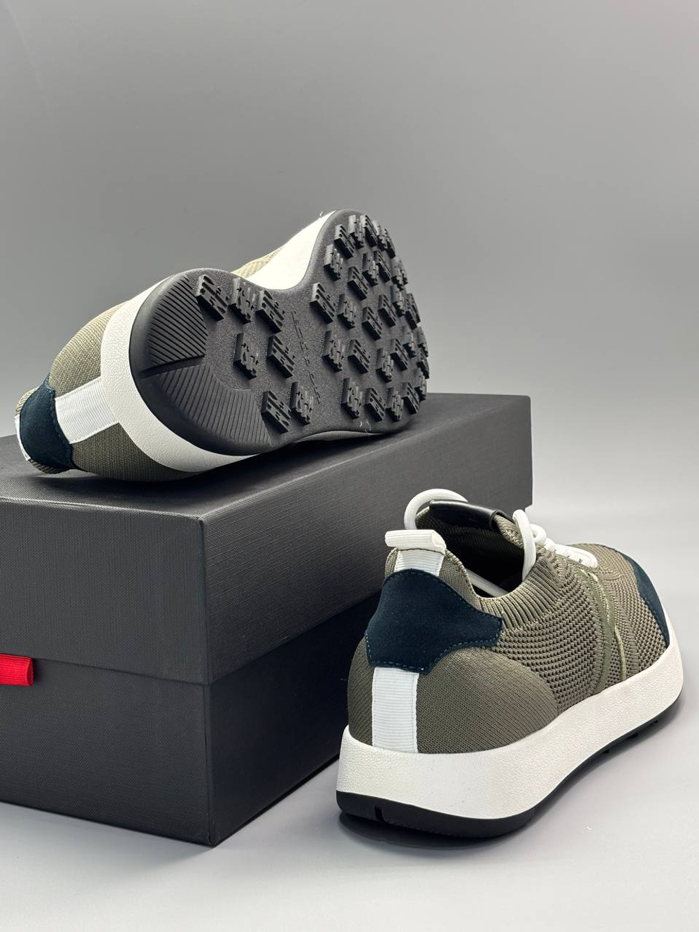 Кроссовки Kiton