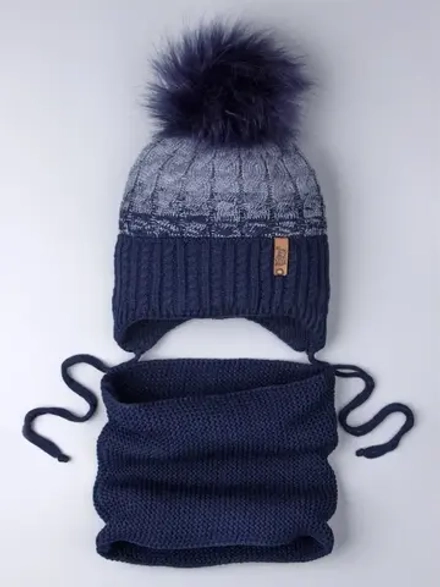 Шапка для мальчика зимняя вязаная и снуд