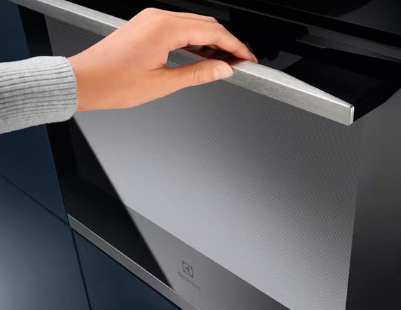 Духовой шкаф Electrolux KOAAS31CX