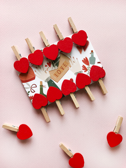 Декоративные  прищепки с сердечками 3 см - 10 шт