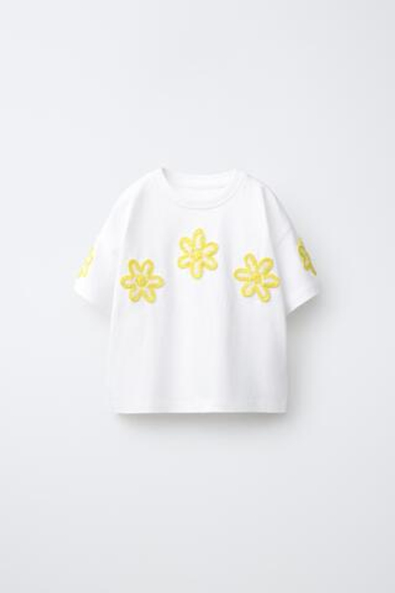 ZARA ФУТБОЛКА С КРУЖЕВОМ, ЖЕЛТОВАТО-БЕЛЫЙ