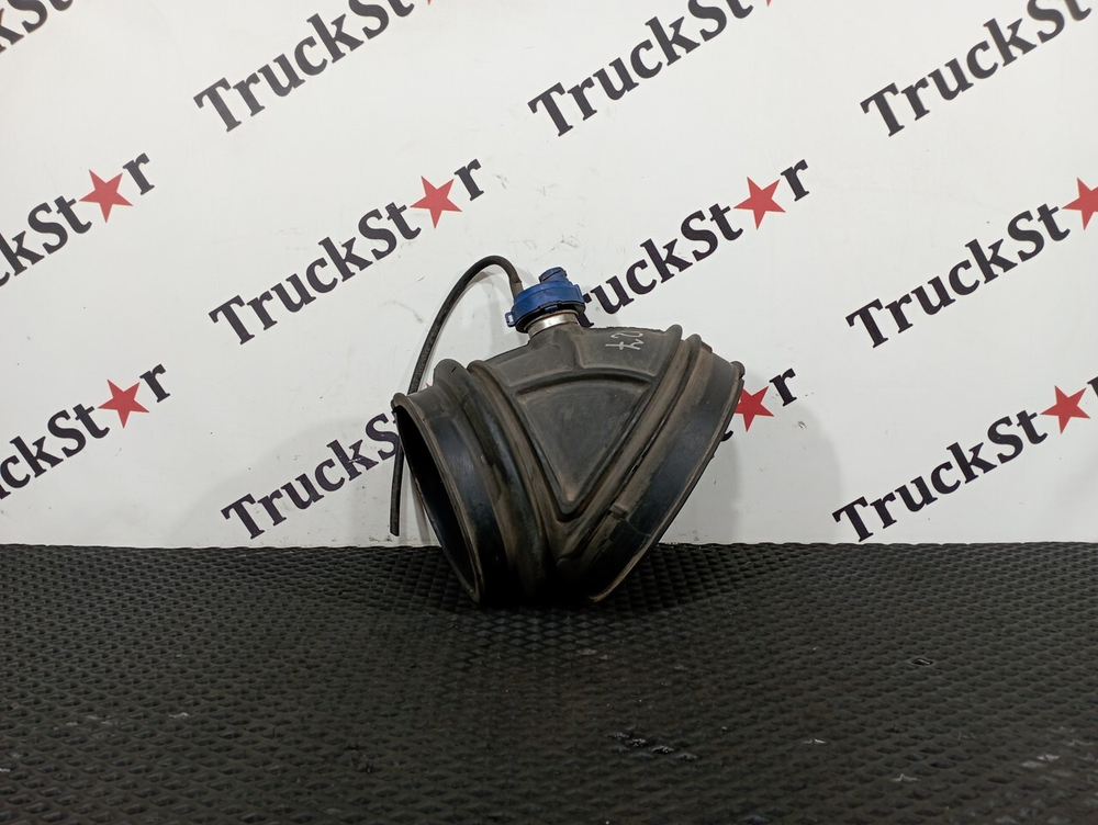 Патрубок воздушного фильтра