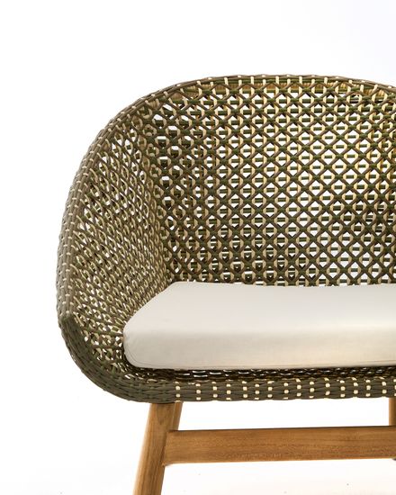 Кресло Olbia из искусственного ротанга и массива тика La Forma Испания