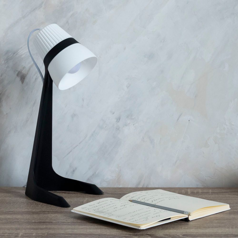 ULO-K22 D-E14-A BLACK-WHITE Светильник настольный. 40W. Цоколь E14. Механический выключатель. Черный с белым. ТМ Uniel