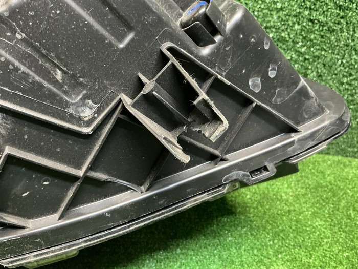 Битая Фара левая Geely Emgrand 2 (2021-н.в.) LED