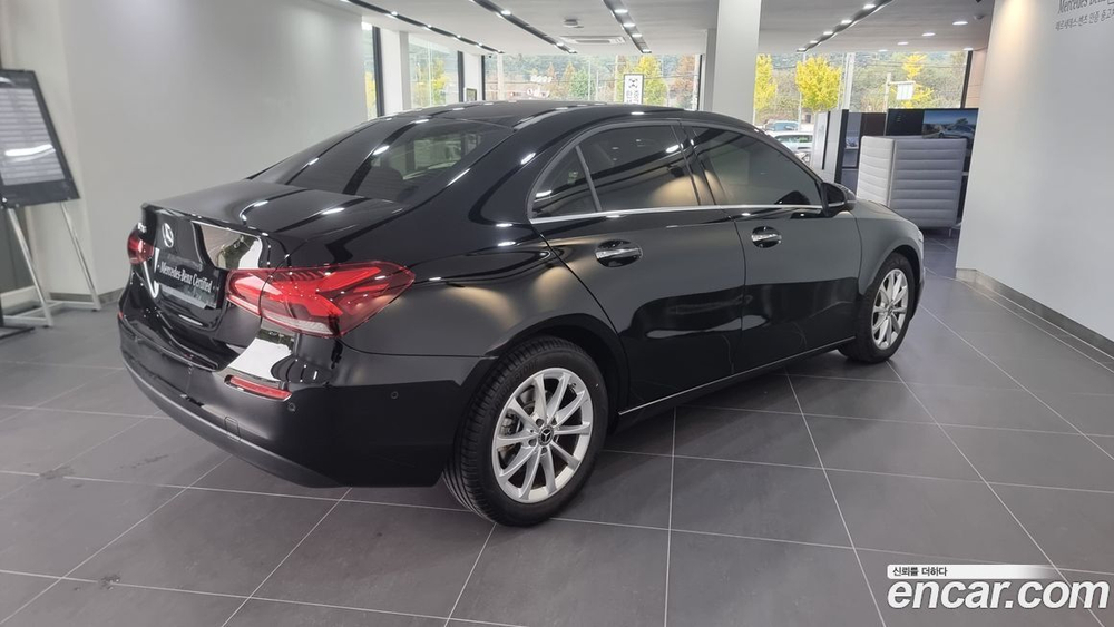 Mercedes-Benz A-Class W177 A220 Sedan (06.2020)