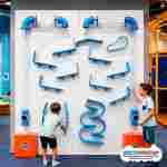 Интерактивная игровая стена «Воздушная эскадрилья», 2,44×0,5×2,44 м