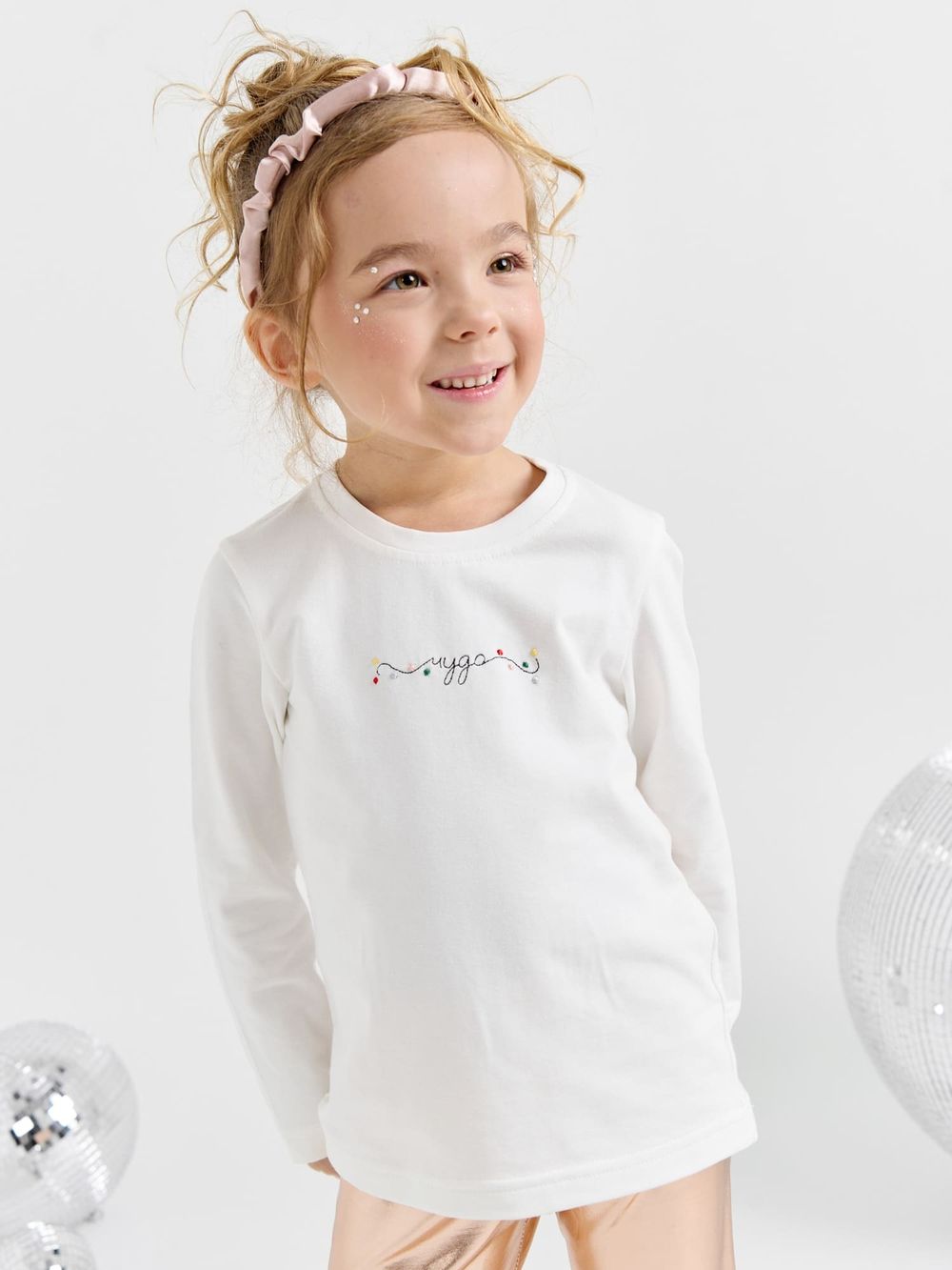 Лонгслив "Молоко" с вышивкой