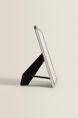 ZARA HOME МЕТАЛЛИЧЕСКАЯ РАМКА ДЛЯ ФОТОГРАФИИ С ЗАКРУГЛЕННЫМИ УГЛАМИ, СЕРЕБРЯНЫЙ