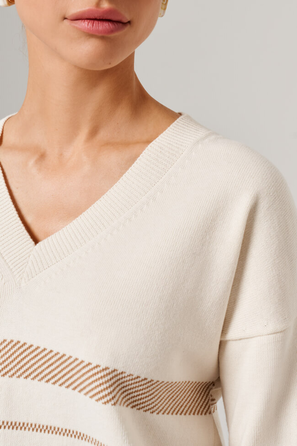 23170 Пуловер женский (молочно-песочный жаккард)