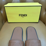 Кожаные шлепанцы