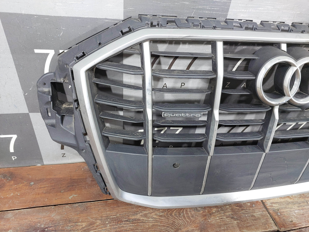 Решетка радиатора Audi Q7 (4M) 19-нв Б/У Оригинал 4M0853651AGMX3