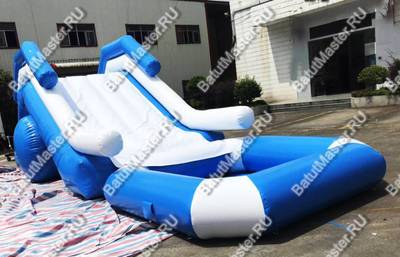Надувная прямая водная горка с бассейном «Пляжный рай», 9*3*3 м, герметичная бело-синяя