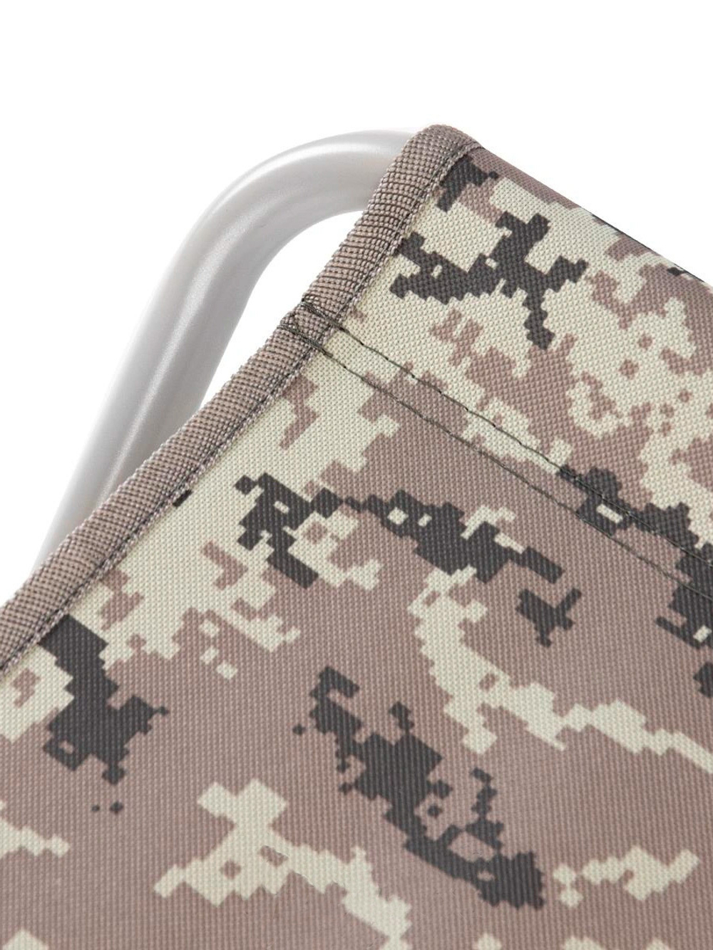 Стульчик рыболова Nisus СР-400 (ст.труба д19) КМФ цифра (T-N-FC-400-DG)