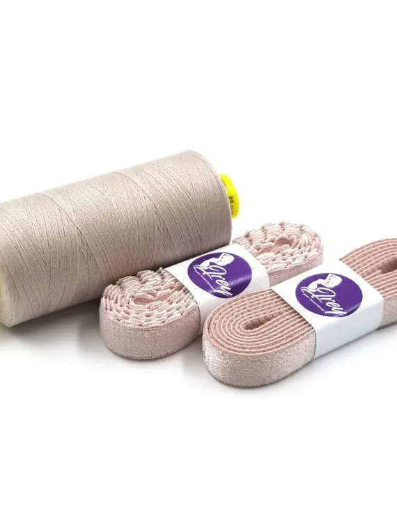 Нитки Guetermann MARA 150/1000 м, серебристый пион 168