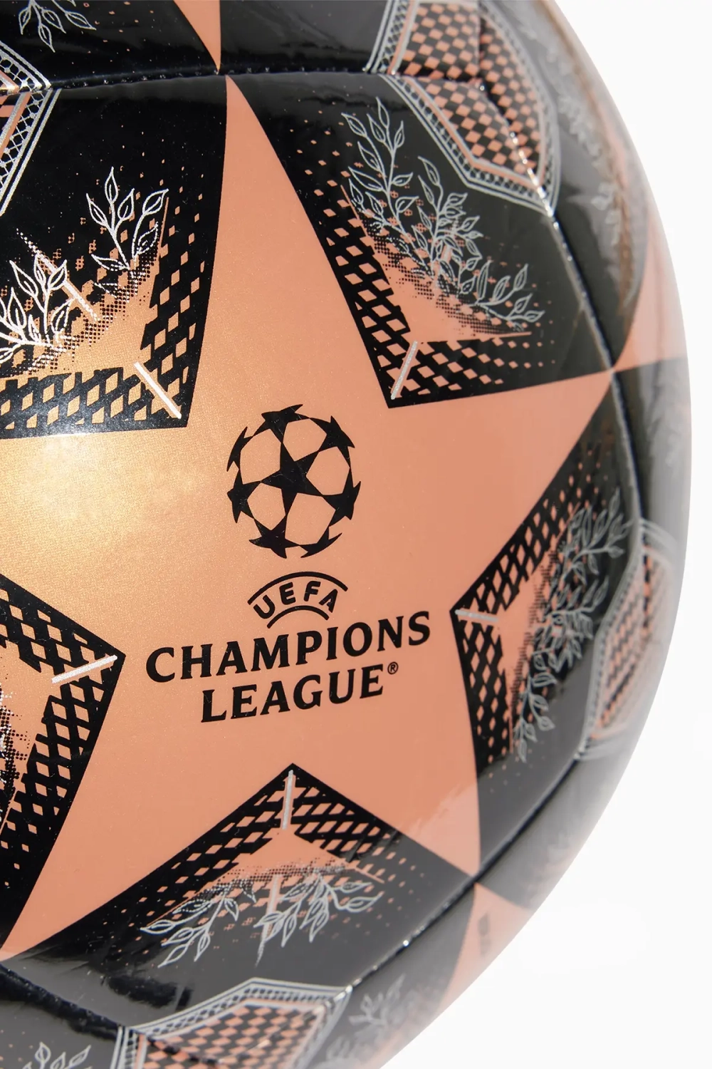 Футбольный мяч adidas UCL Club 24/25 размер 4