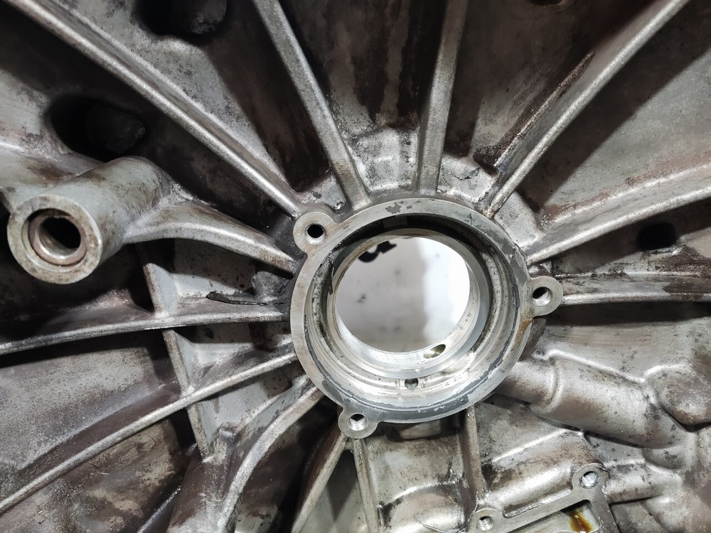 Корпус кпп GR905