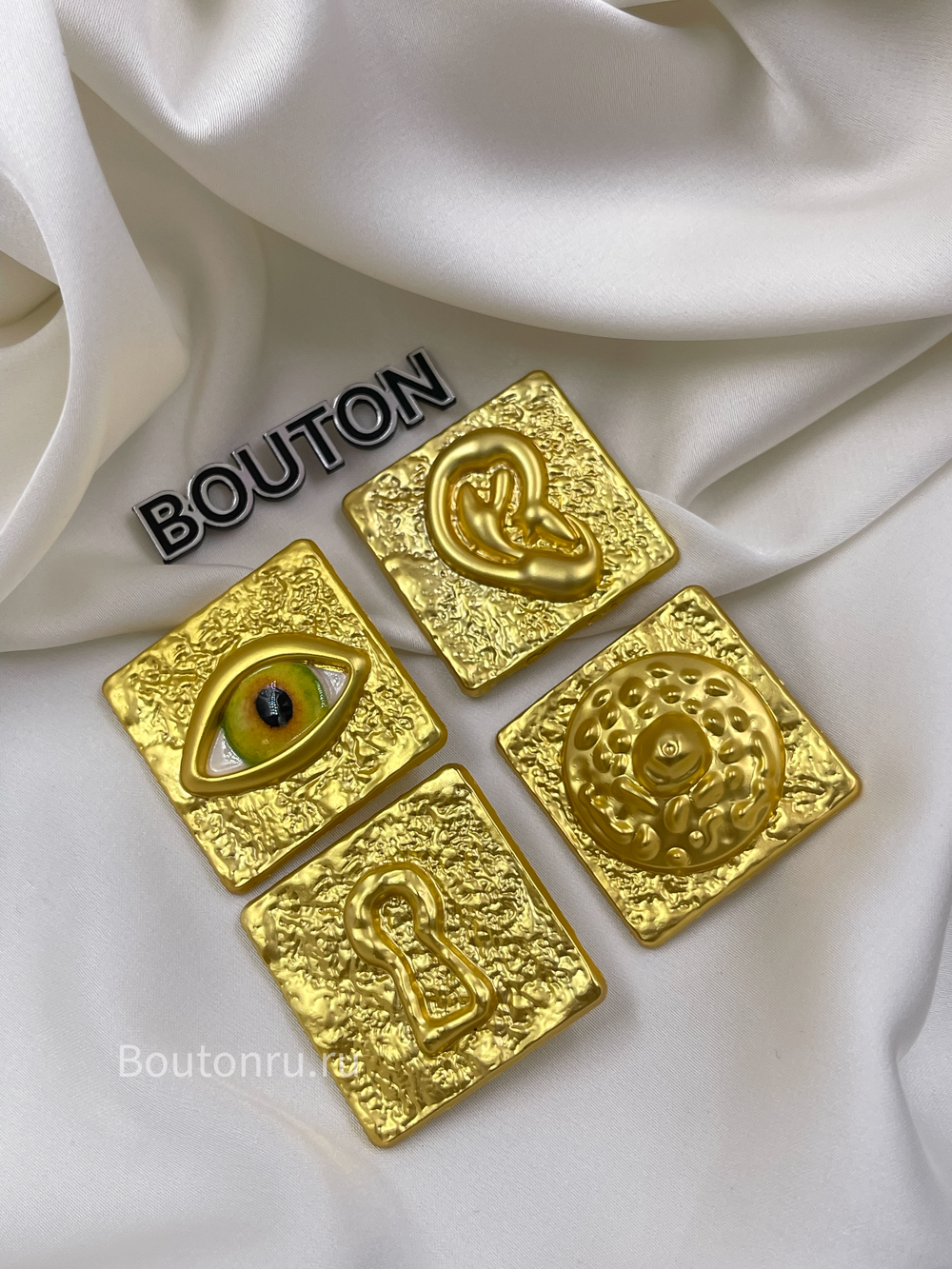 Установочные кнопки Скиап. с ухом / комплект с шляпкой и кнопками