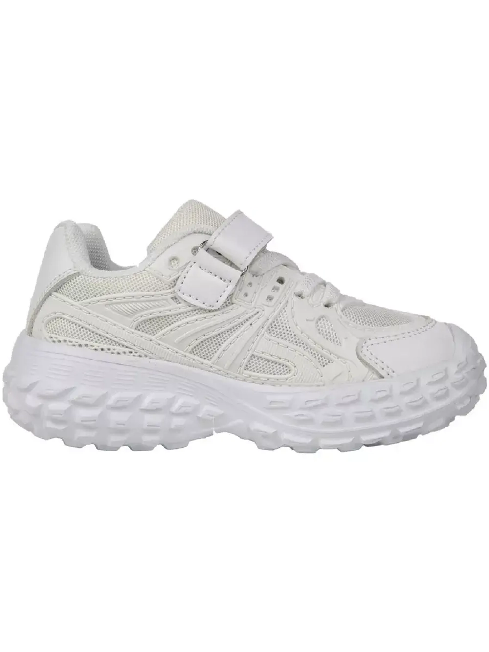 Легкие летние кроссовки.