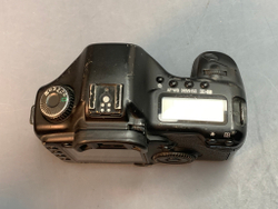 Canon EOS 5D Body не держит крышка батарейного остека