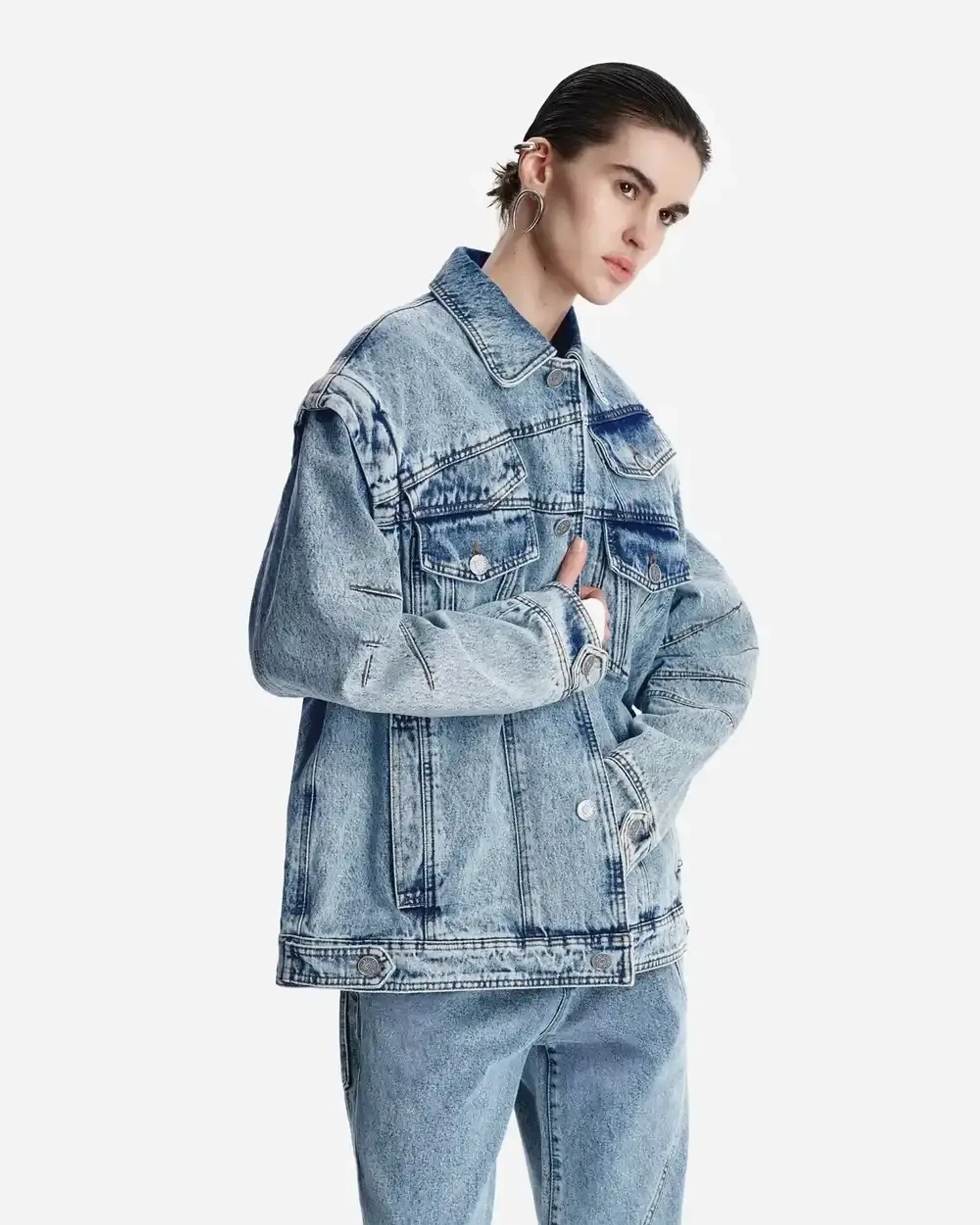 Куртка-трансформер из синего денима