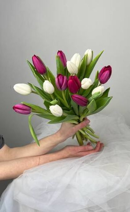 Охапка из 15 тюльпанов