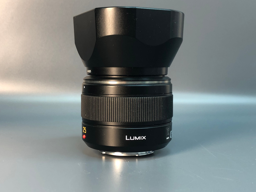 Panasonic Summilux 25mm f/1.4 ASPH DG