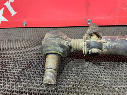 Тяга рулевая продольная