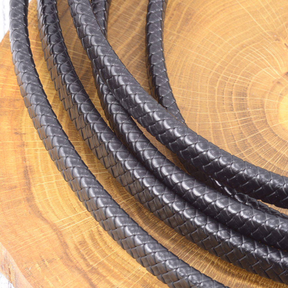 Шнур кожаный плетеный черный 12х6 мм (цена за 10 см)