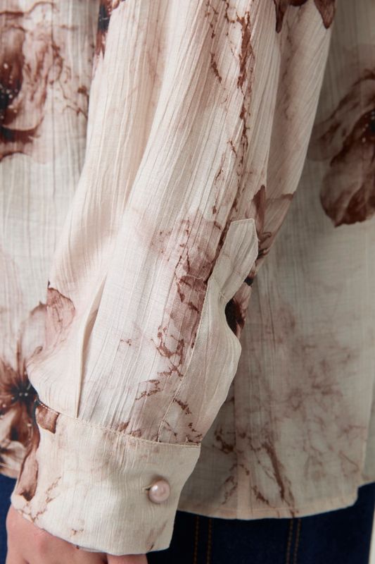 Блузка с отложным воротником, цветочный принт бежевый