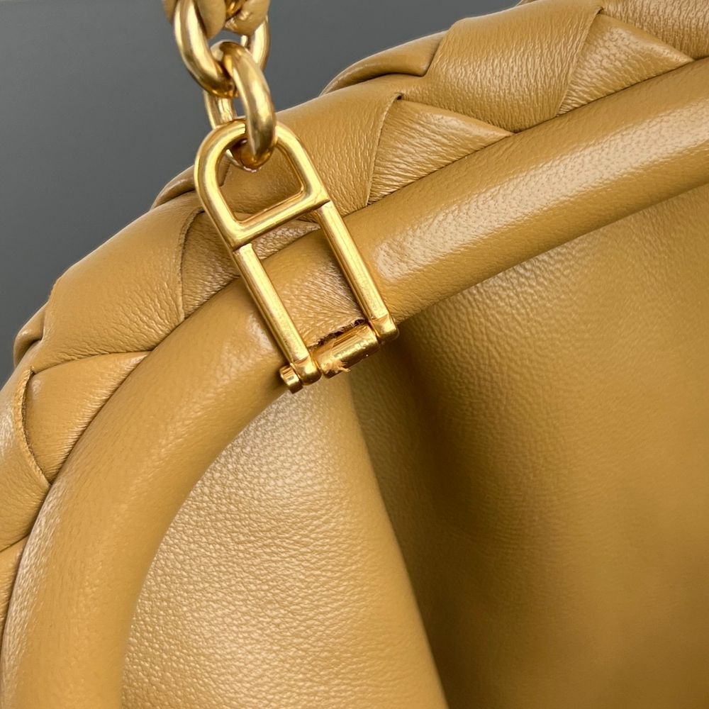 Bottega Veneta Teen Lauren 1980 With Chain 31 cm