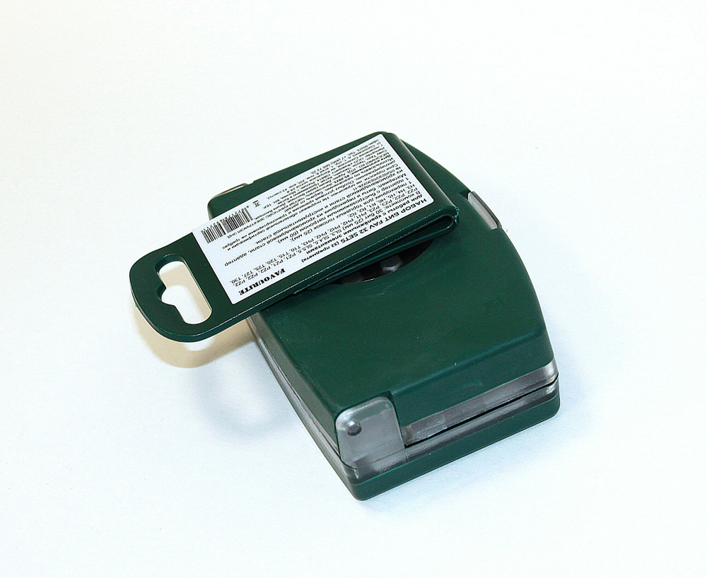 Биты для шуруповертов FAVOURITE FAV 32 SETS , в кейсе 32 предмета: 30 бит (25 мм), переходник для торцевых головок (25 мм), адаптер с быстрозаж. патрон. 60 мм.