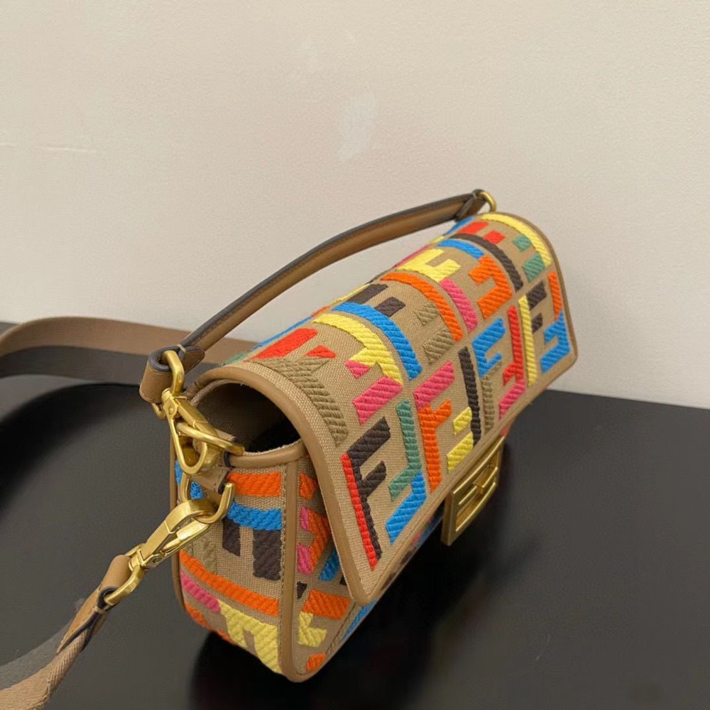 Fendi Baguette
