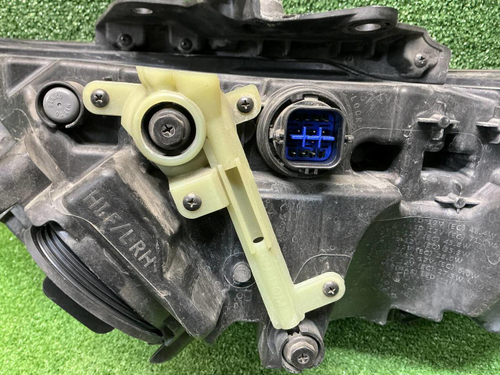 Фара правая Genesis G90 (2018-2022) LED